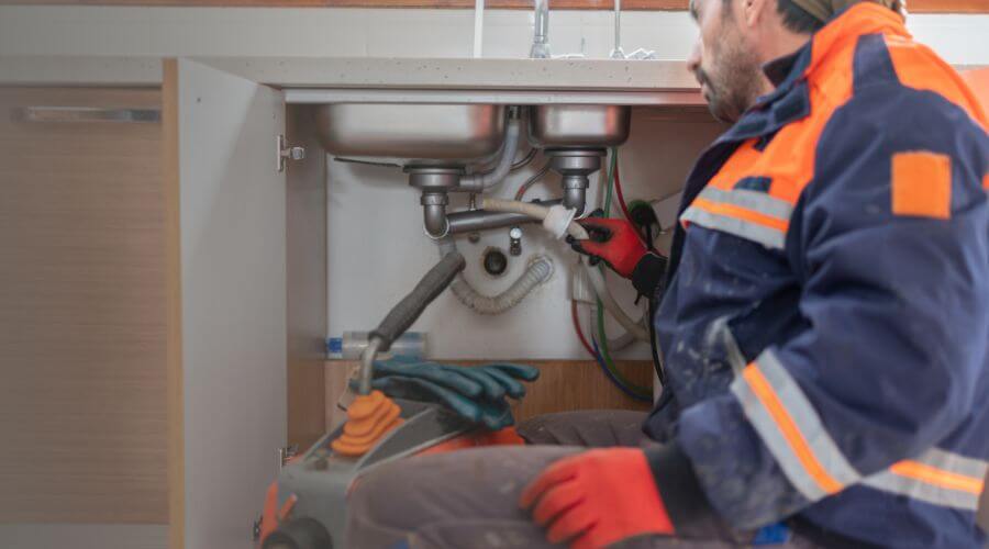 Professional expert plumbing services in Canute, OK